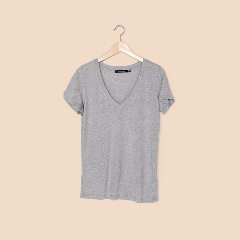  Deep Sexy V / Heather Grey - T-Shirt - FORREST and BOB